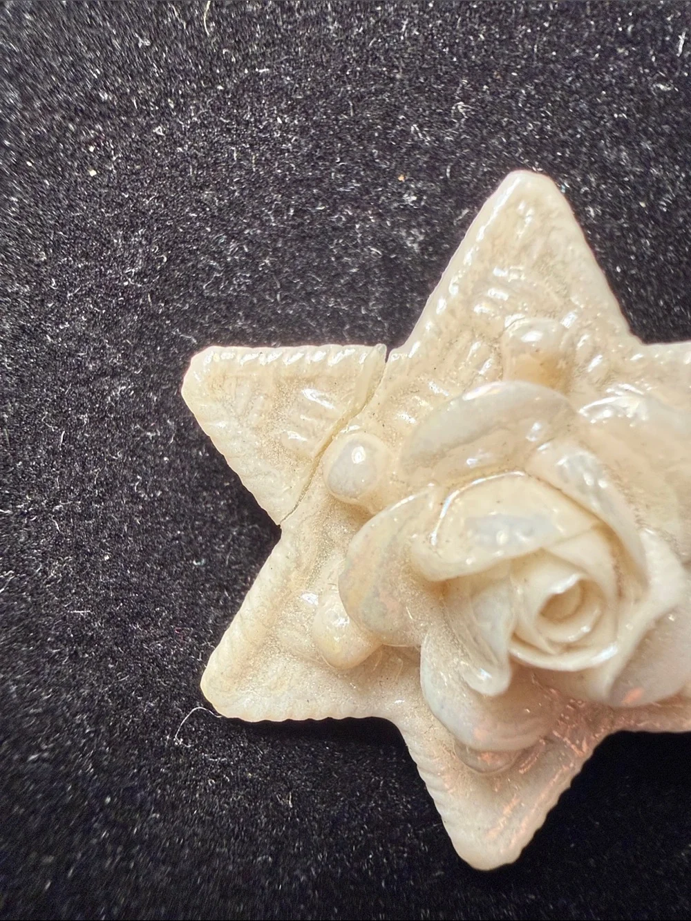 Cream Star & Rose Brooch – Elegant Women's Jewelry